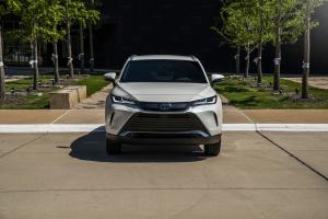 Toyota Venza Hybrid XLE 2020 года 